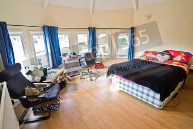 3 bed flat, 4 South Road, Lenton, Nottingham, NG71EB - Image 2